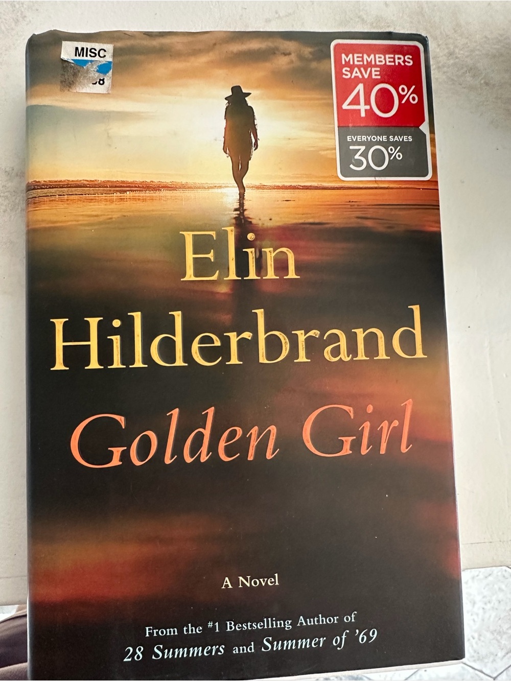 Elin Hildebrand-Golden Girl 💛